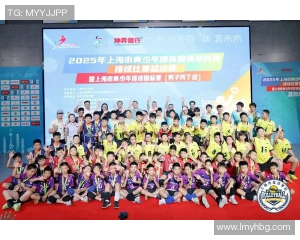 上海排球队的训练与比赛状态全景揭秘助力排球巨献的背后故事 上海排球队的训练与比赛状态全景揭秘助力排球巨献的背后故事